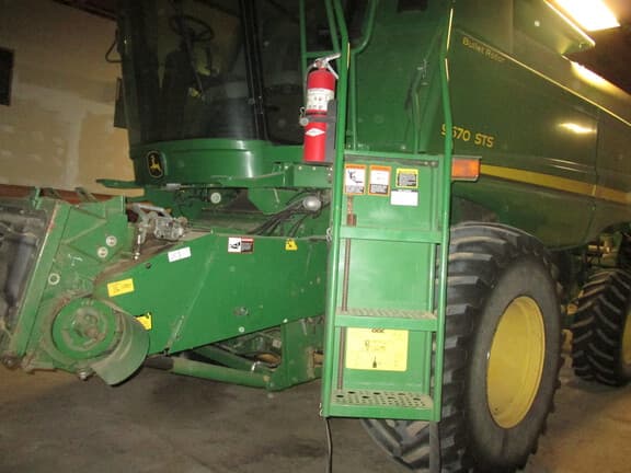 Image of John Deere 9670 STS equipment image 1