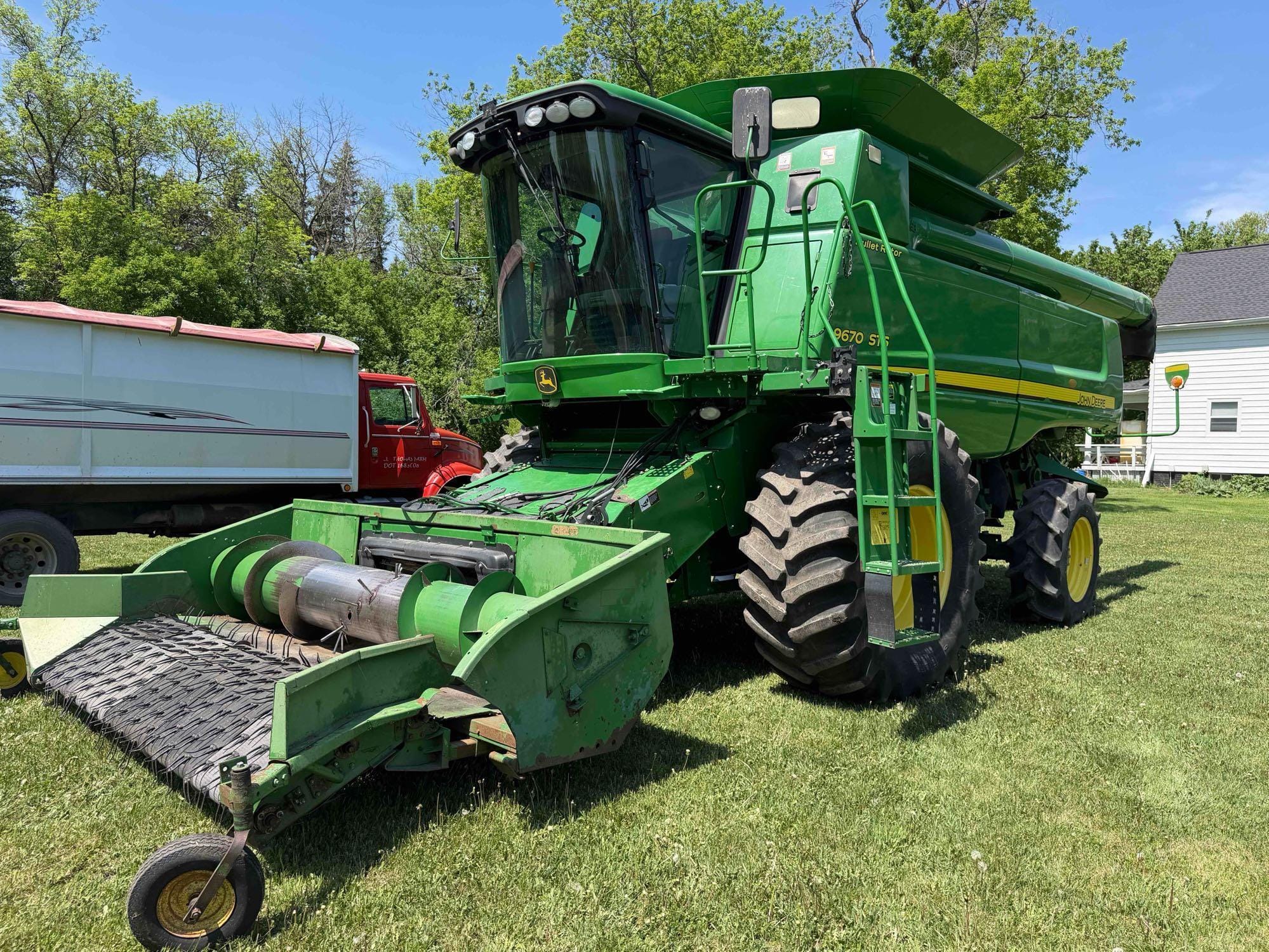 2008 John Deere 9670 STS Equipment Image0