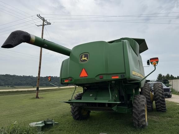 Image of John Deere 9670 STS equipment image 2