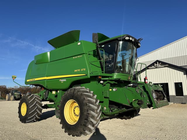 Image of John Deere 9670 STS equipment image 3