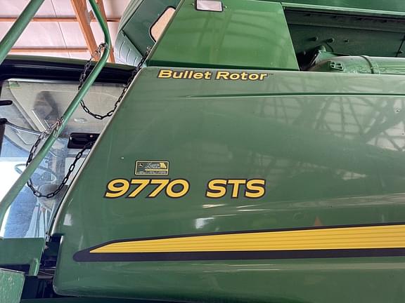 Image of John Deere 9770 STS equipment image 1