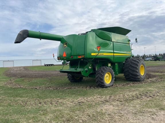 Image of John Deere 9770 STS equipment image 4