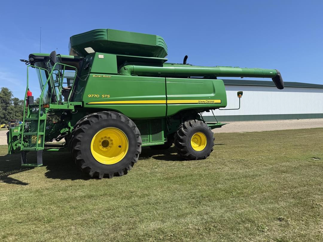 Image of John Deere 9770 STS Primary image