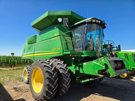 2008 John Deere 9770 STS Equipment Image0