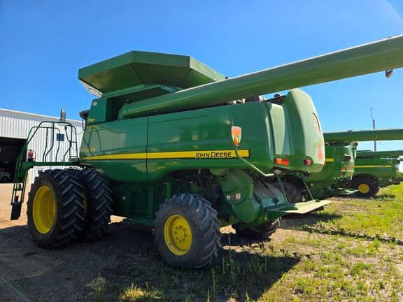 Image of John Deere 9770 STS equipment image 1