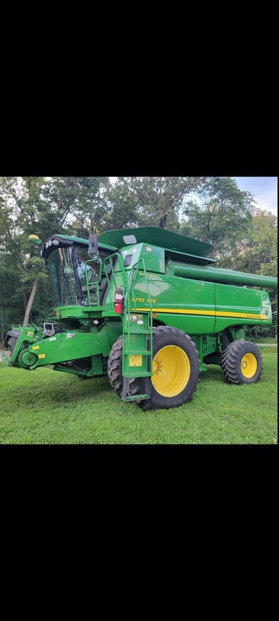 Image of John Deere 9770 STS equipment image 4