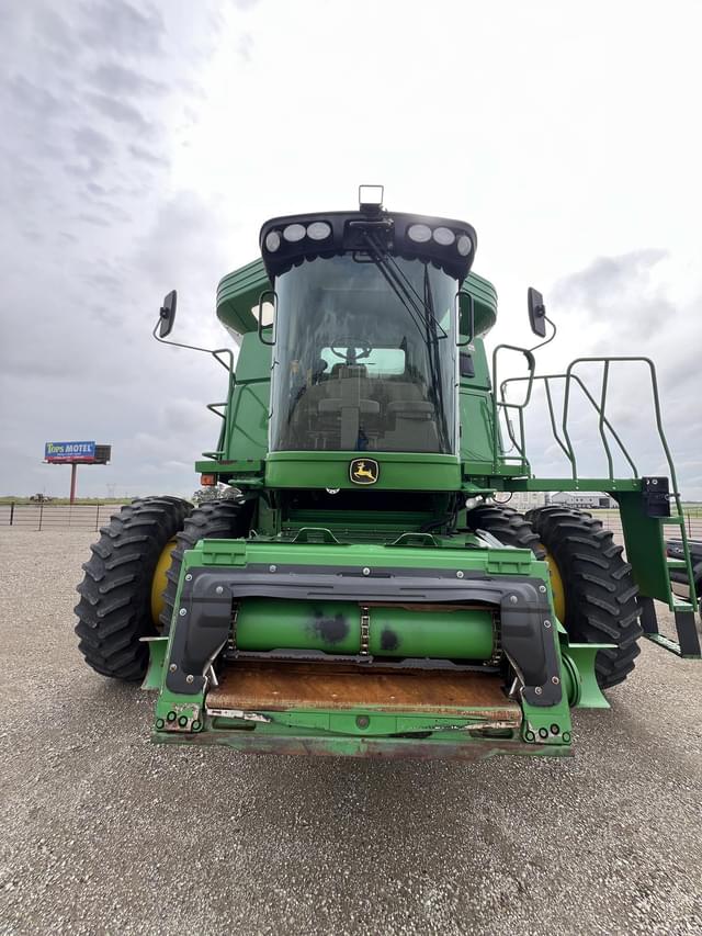 Image of John Deere 9770 STS equipment image 1