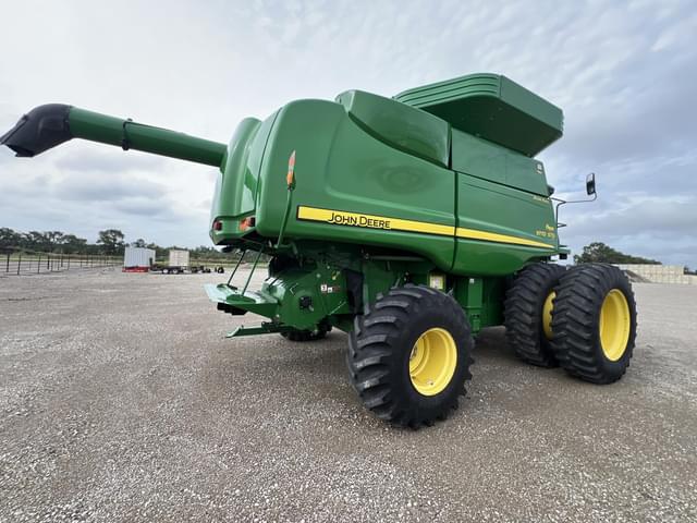 Image of John Deere 9770 STS equipment image 4