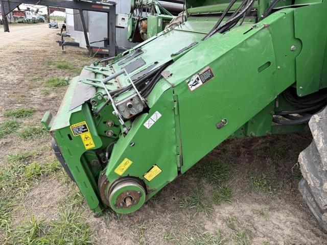 Image of John Deere 9770 STS equipment image 4