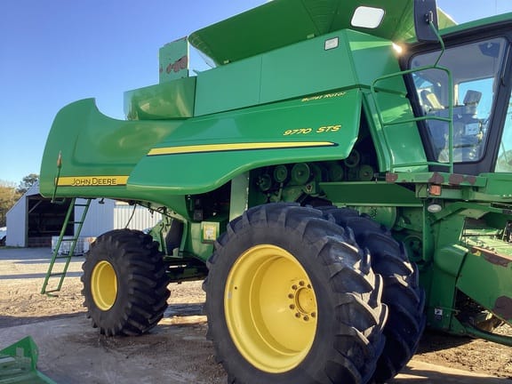 2008 John Deere 9770 STS Equipment Image0