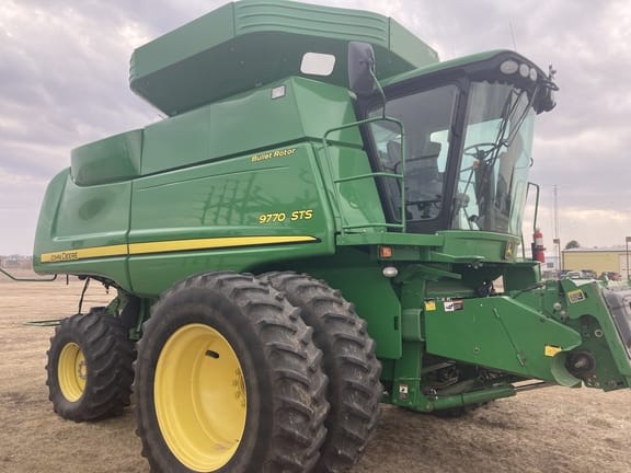 Main image John Deere 9770 STS