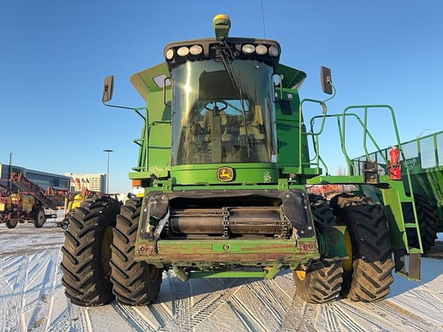 Image of John Deere 9770 STS equipment image 2