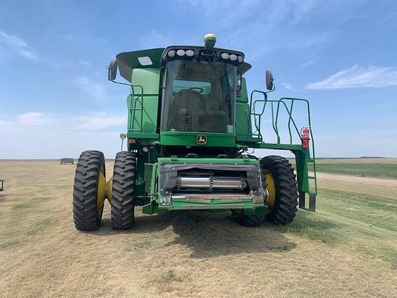 Image of John Deere 9770 STS equipment image 4