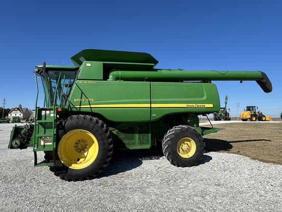 Image of John Deere 9770 STS equipment image 1