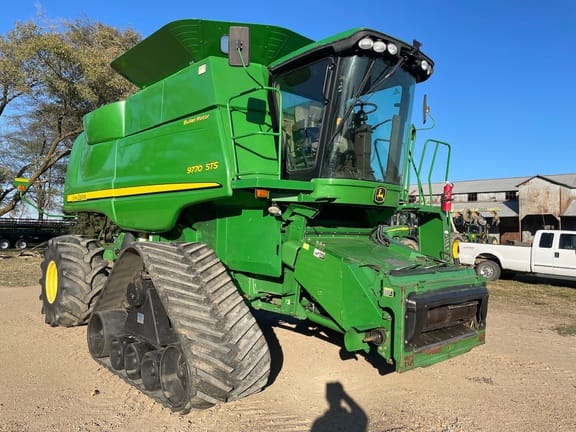 2008 John Deere 9770 STS Equipment Image0