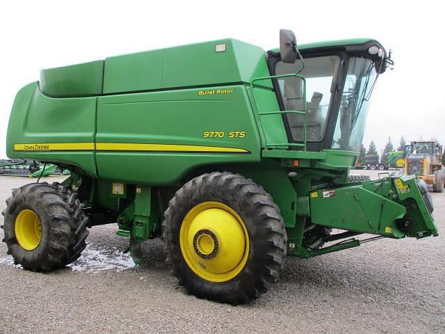 Image of John Deere 9770 STS equipment image 1