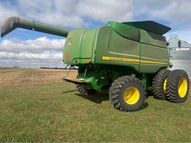 Image of John Deere 9770 STS equipment image 2