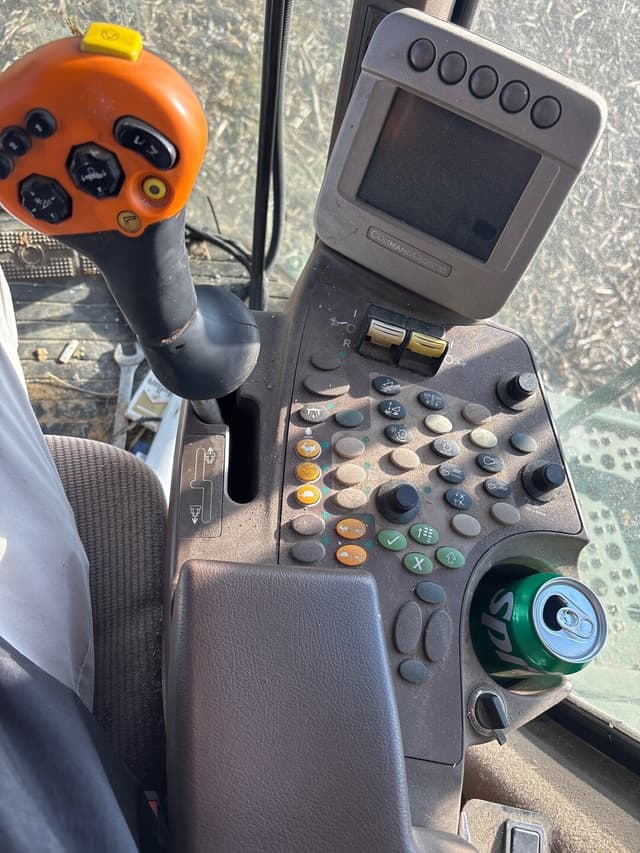 Image of John Deere 9770 STS equipment image 2