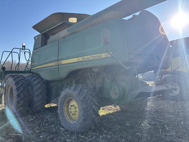 Image of John Deere 9770 STS equipment image 4