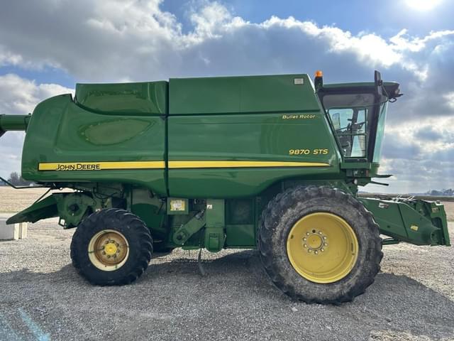 Image of John Deere 9870 STS equipment image 4