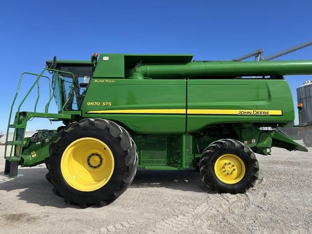 Image of John Deere 9870 STS equipment image 1