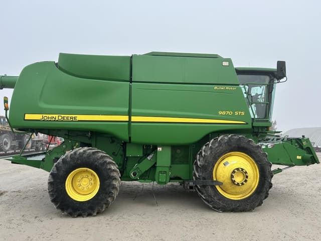 Image of John Deere 9870 STS equipment image 3