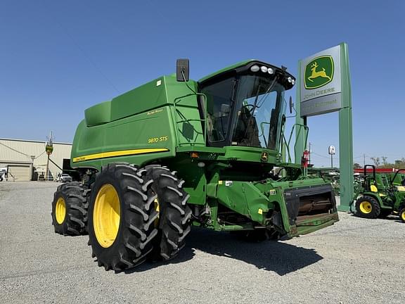 Image of John Deere 9870 STS equipment image 1