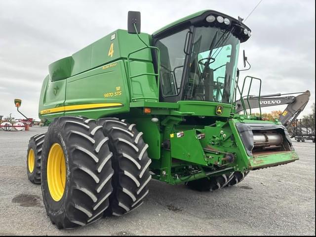 Image of John Deere 9870 STS equipment image 2