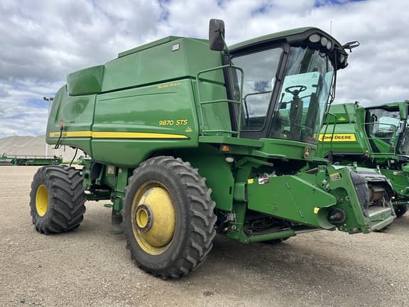 Image of John Deere 9870 STS equipment image 2