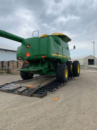 Image of John Deere 9870 STS equipment image 3