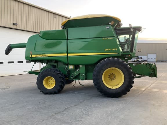 Image of John Deere 9870 STS equipment image 1