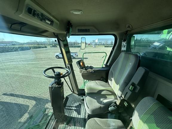 Image of John Deere 9870 STS equipment image 4