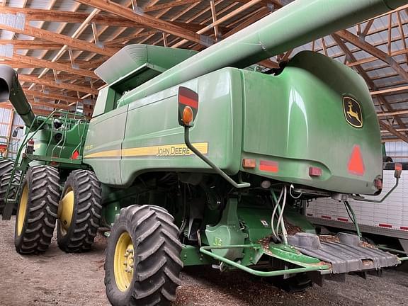 Image of John Deere 9870 STS equipment image 2
