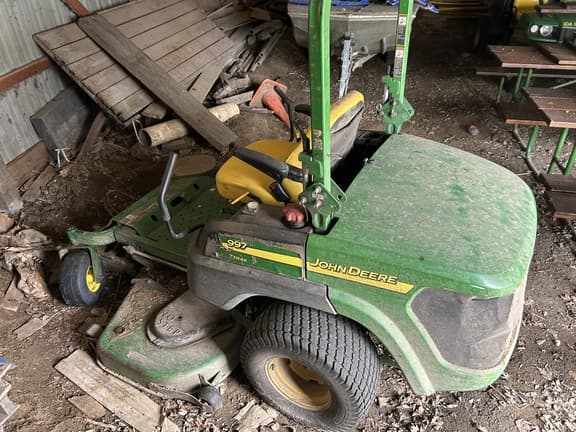 Image of John Deere 997 equipment image 2