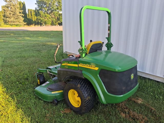 Image of John Deere 997 equipment image 4