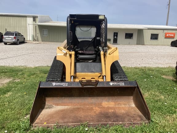Image of John Deere CT322 equipment image 1