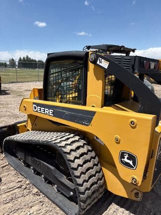 Image of John Deere CT322 equipment image 1