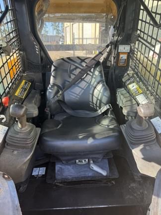 Image of John Deere CT332 equipment image 3