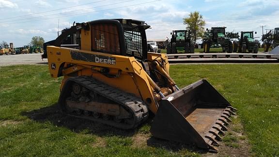 Image of John Deere CT332 equipment image 1