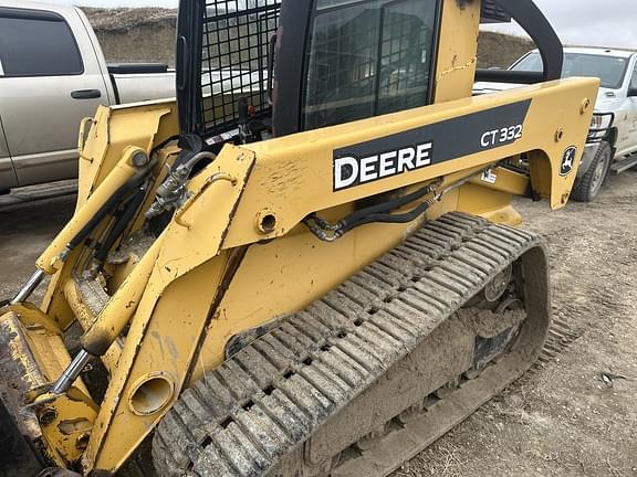 Image of John Deere CT332 equipment image 1