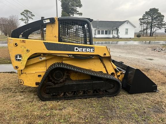 Image of John Deere CT332 equipment image 3