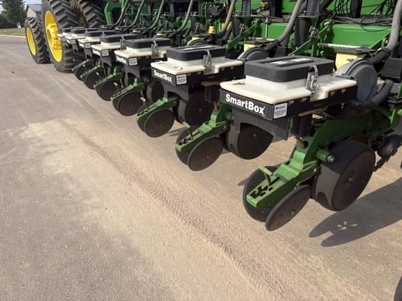 Image of John Deere DB60 equipment image 2