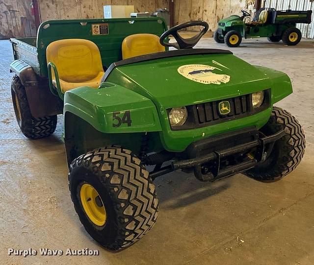 Image of John Deere Gator TS 4x2 equipment image 2