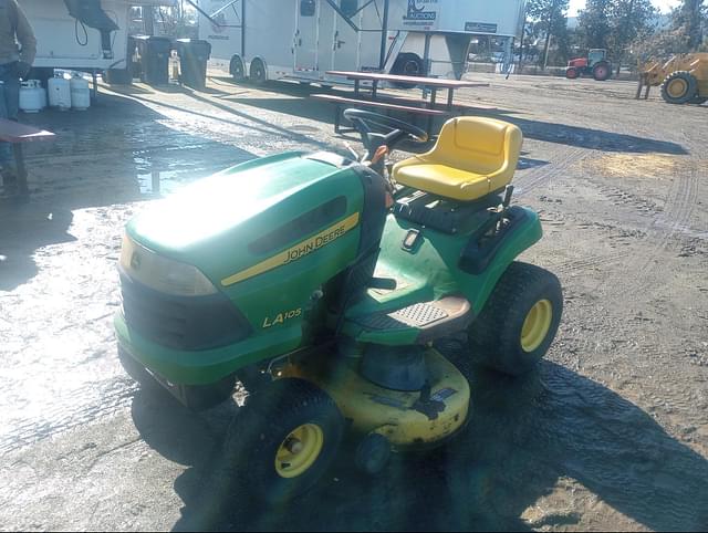 Image of John Deere LA105 equipment image 4