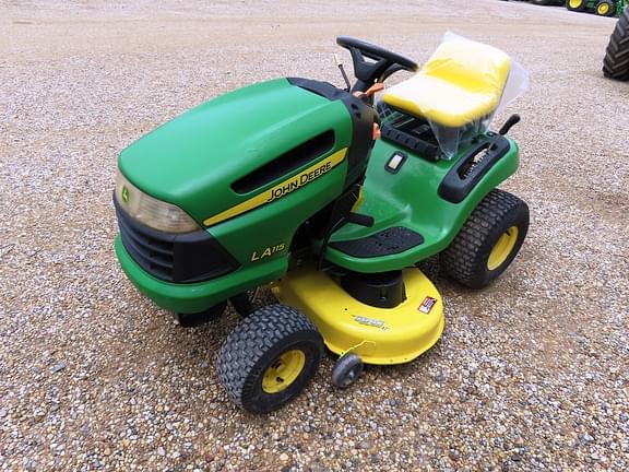 Image of John Deere LA115 equipment image 2