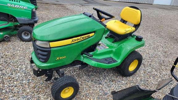 Image of John Deere X300 equipment image 1