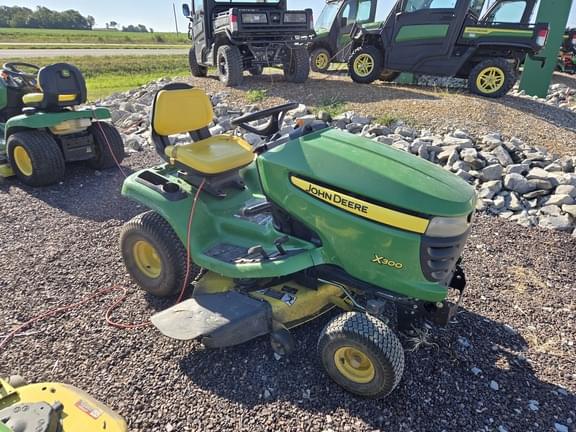 Image of John Deere X300 equipment image 2