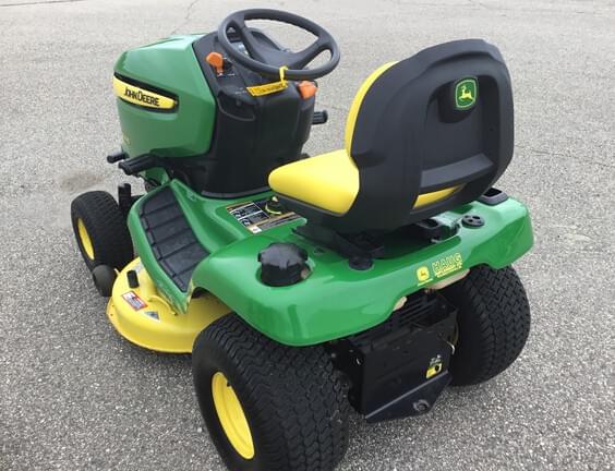 Image of John Deere X300 equipment image 4