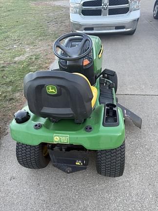 Image of John Deere X300 equipment image 3