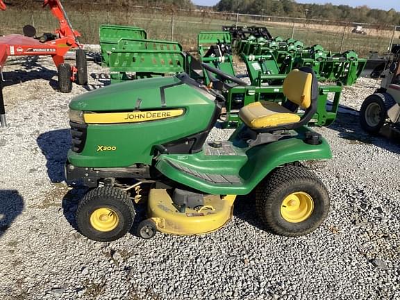 Image of John Deere X300 equipment image 2